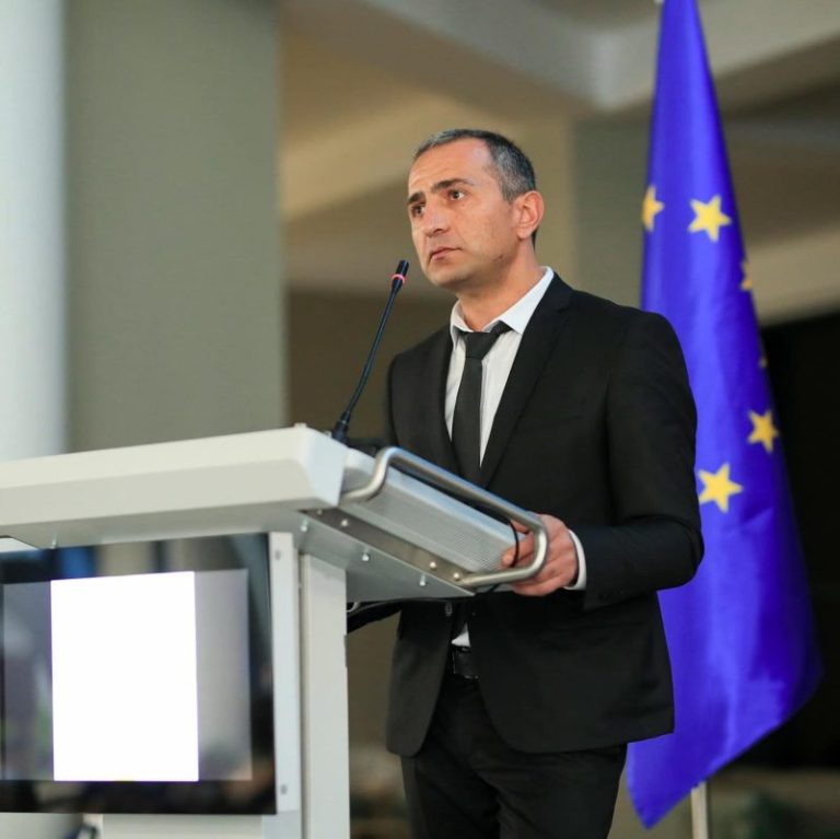 დავით ახალაური ადვოკატი